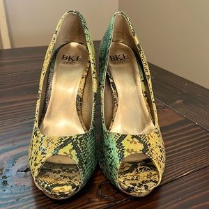 BKE snake skin print heels